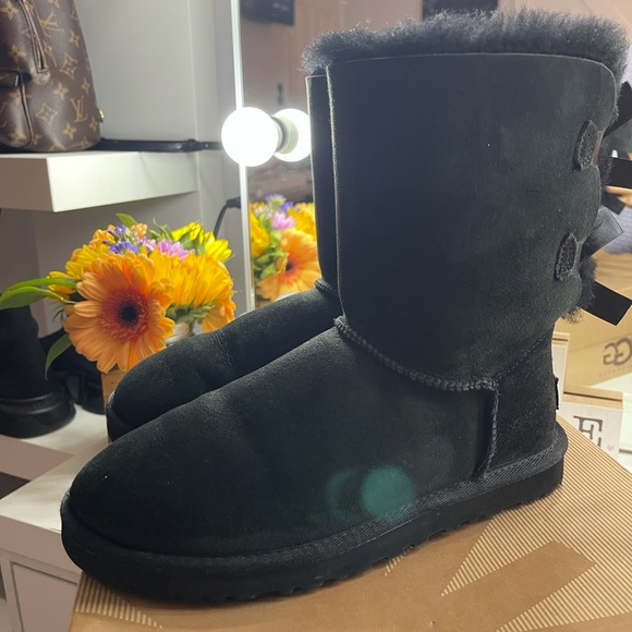 BAILEY UGG BOOTS - Picture 5 of 5